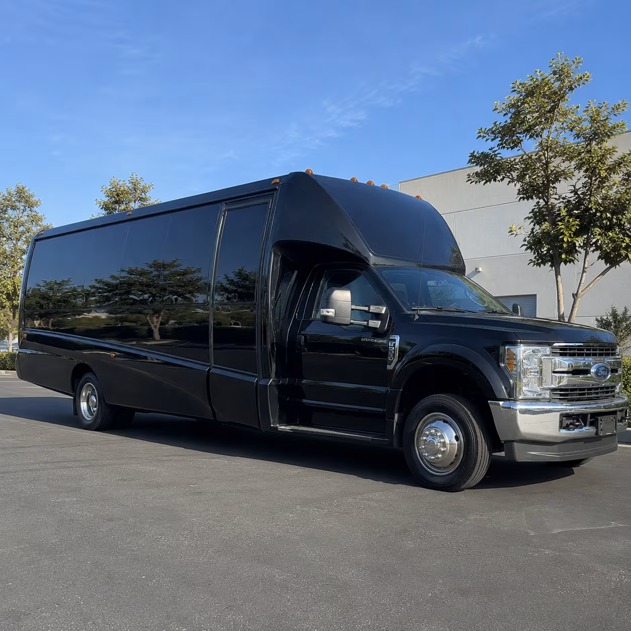 Wilmington Birthday, Sweet 16, & Quinceañera Transportation party bus exterior
