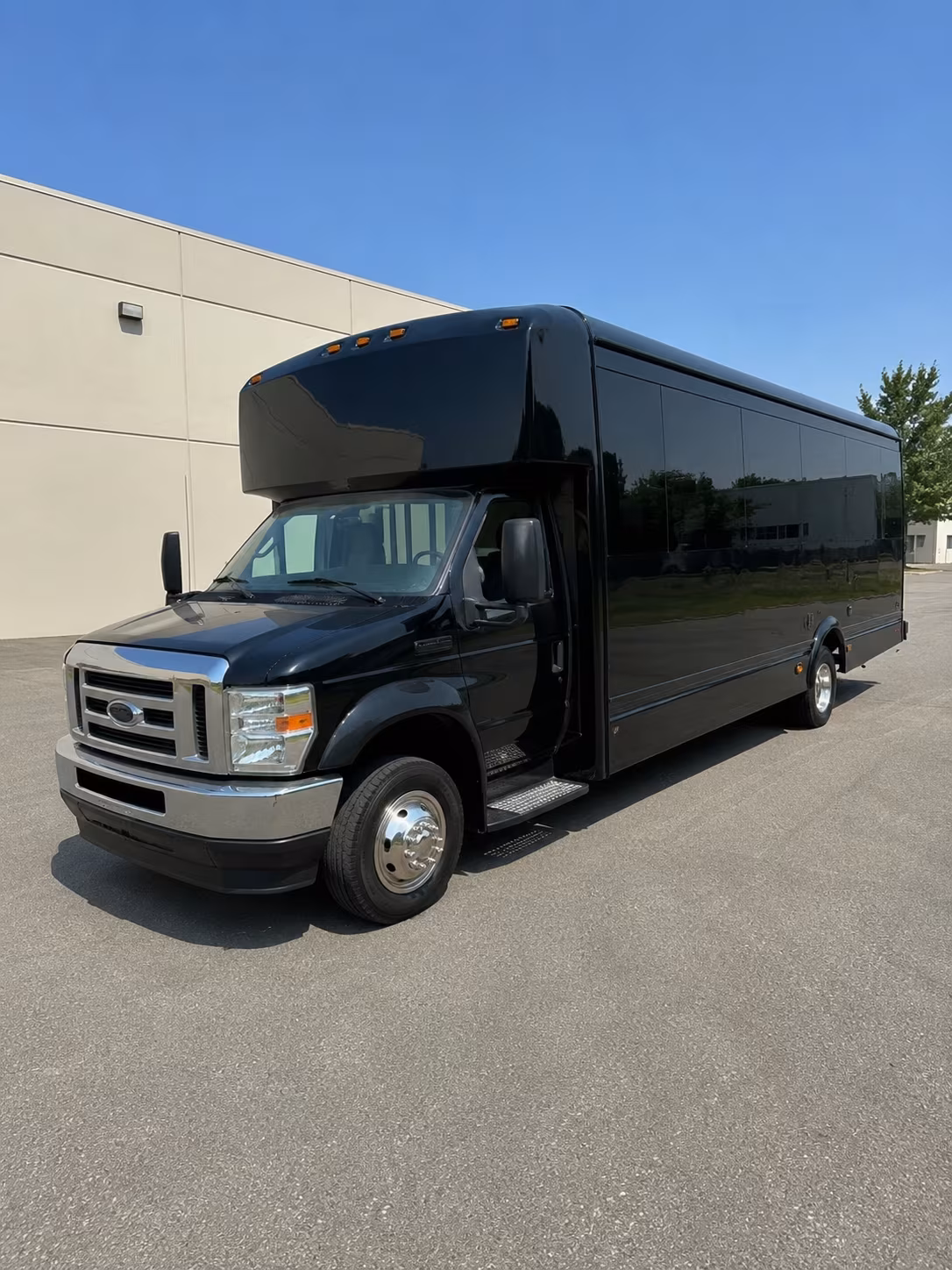 Wilmington Concert & Music Festival Transportation party bus exterior