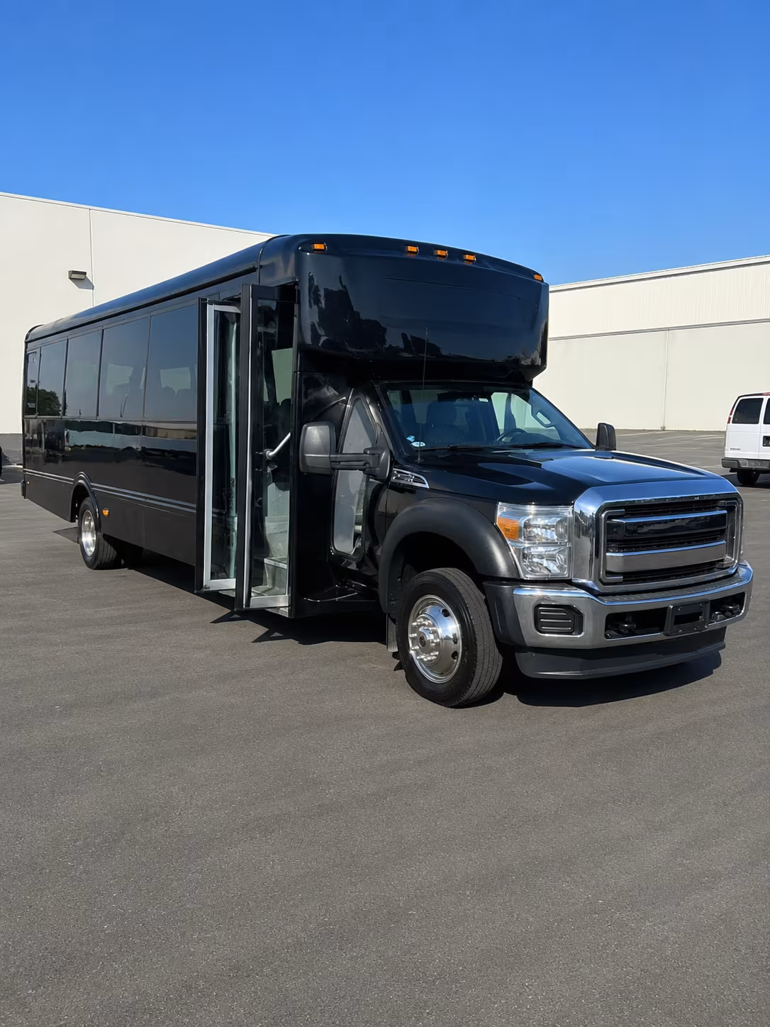 Wilmington Wedding Transportation party bus exterior